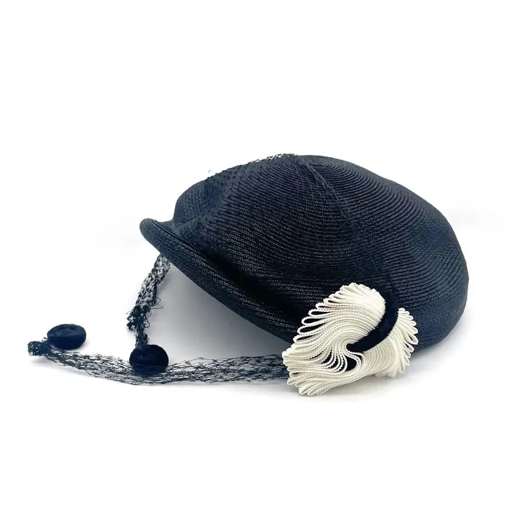 Vintage 50s Tilt Hat Black & Cream Straw Close Style Fascinator Black Mesh Veil - Picture 4 of 16